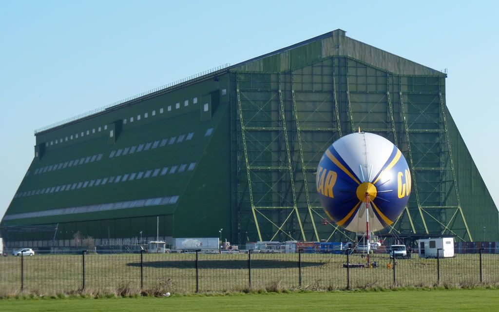 http://i715.photobucket.com/albums/ww157/TheMightyOz/Cardington%2019-03-11/P1150226.jpg
