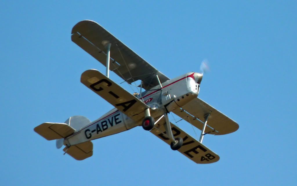 http://i715.photobucket.com/albums/ww157/TheMightyOz/Flying%20Legends%202010%20Part%202/P1030011.jpg