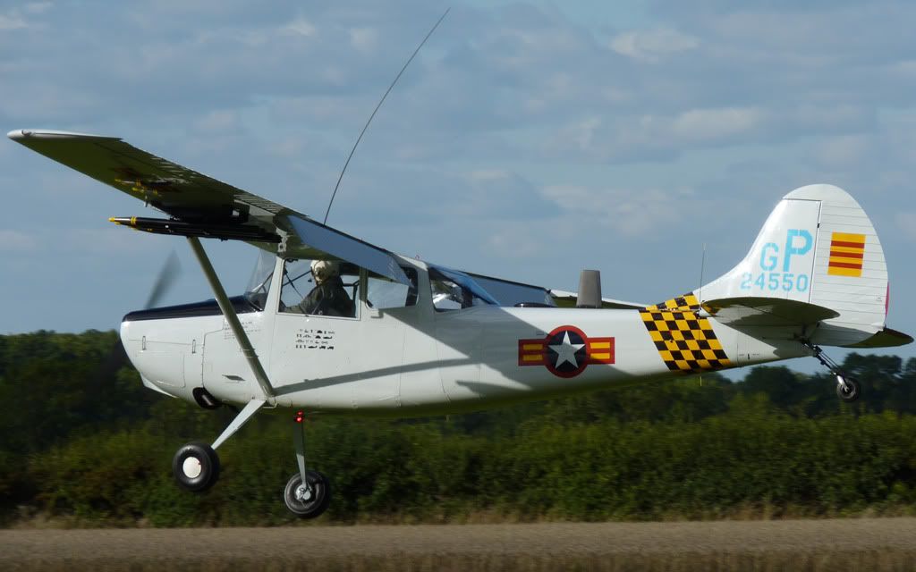 http://i715.photobucket.com/albums/ww157/TheMightyOz/Little%20Gransden%20Airshow%202010/P1100330.jpg