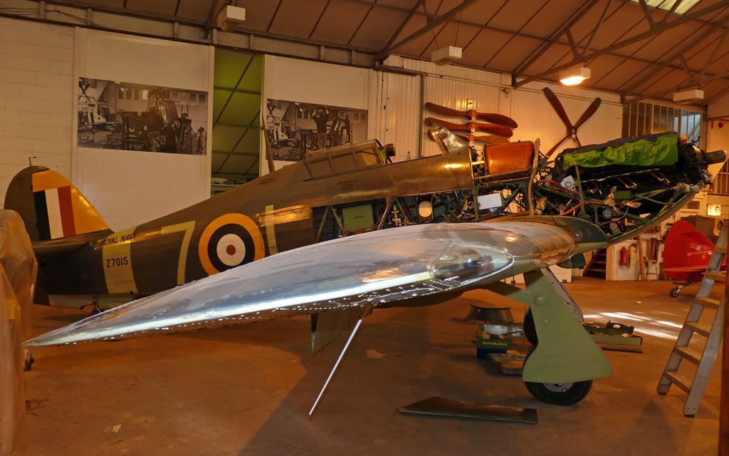 http://i715.photobucket.com/albums/ww157/TheMightyOz/Shuttleworth%2024th%20October%202010/P1120725.jpg