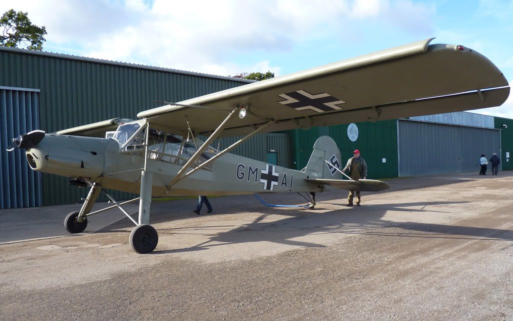 http://i715.photobucket.com/albums/ww157/TheMightyOz/Shuttleworth%2024th%20October%202010/P1120776.jpg