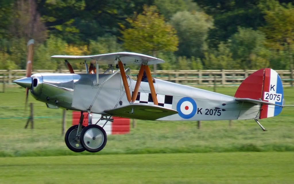 http://i715.photobucket.com/albums/ww157/TheMightyOz/Shuttleworth%2024th%20October%202010/P1120892.jpg