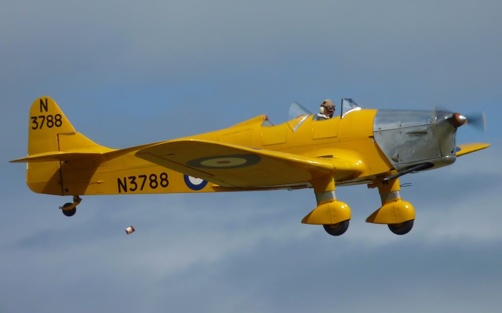http://i715.photobucket.com/albums/ww157/TheMightyOz/Shuttleworth%204th%20July%202010/P1020260.jpg