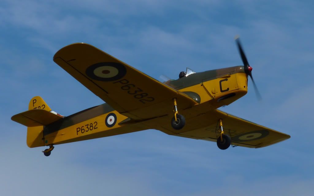 http://i715.photobucket.com/albums/ww157/TheMightyOz/Shuttleworth%204th%20July%202010/P1020263.jpg