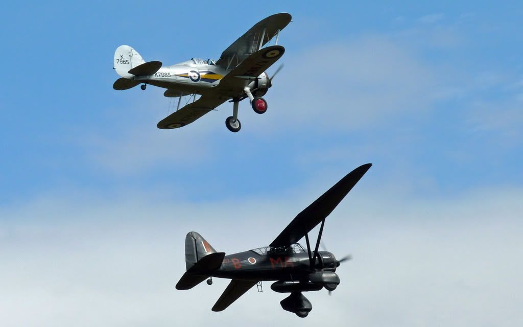 http://i715.photobucket.com/albums/ww157/TheMightyOz/Shuttleworth%204th%20July%202010/P1020298.jpg