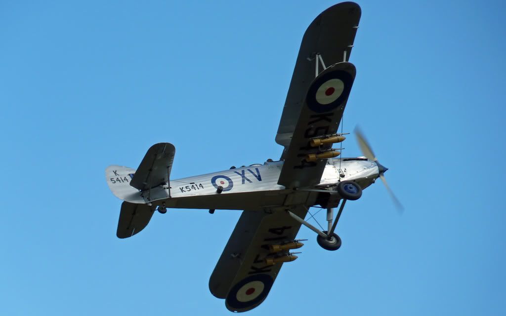 http://i715.photobucket.com/albums/ww157/TheMightyOz/Shuttleworth%204th%20July%202010/P1020334.jpg
