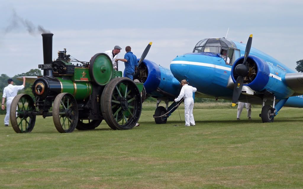 http://i715.photobucket.com/albums/ww157/TheMightyOz/Shuttleworth%204th%20July%202010/P1020386.jpg