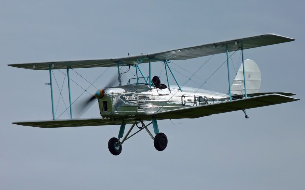 http://i715.photobucket.com/albums/ww157/TheMightyOz/Shuttleworth%20Pageant%202010/P1100621.jpg