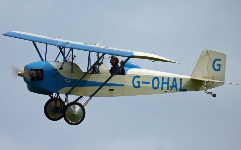 http://i715.photobucket.com/albums/ww157/TheMightyOz/Shuttleworth%20Pageant%202010/P1100761.jpg