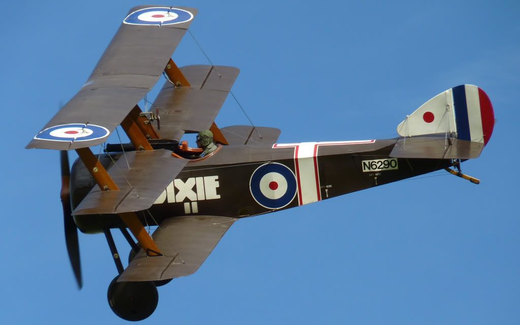 http://i715.photobucket.com/albums/ww157/TheMightyOz/Shuttleworth%20Pageant%202010/P1100863.jpg