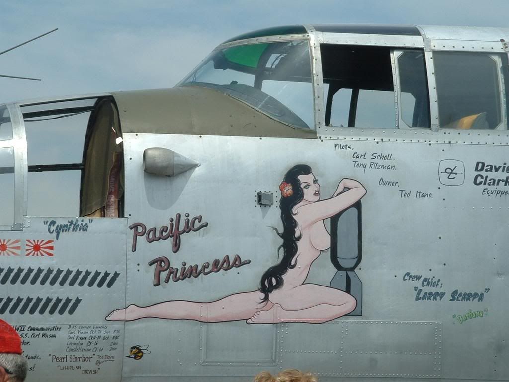 nose art photo: Nose Art Pacific Princess B-25NoseArtChinoAirShow2004.jpg